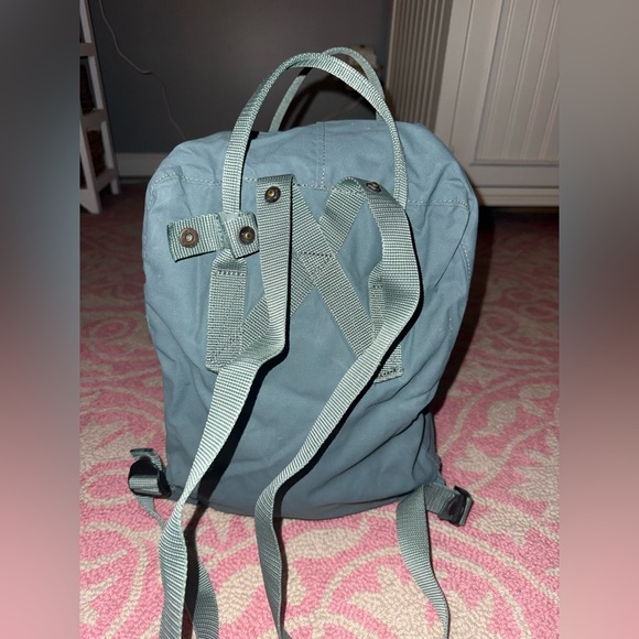 Backpack - Picture 4 of 5